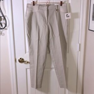 Anne Klein Women's Beige Cropped Pants